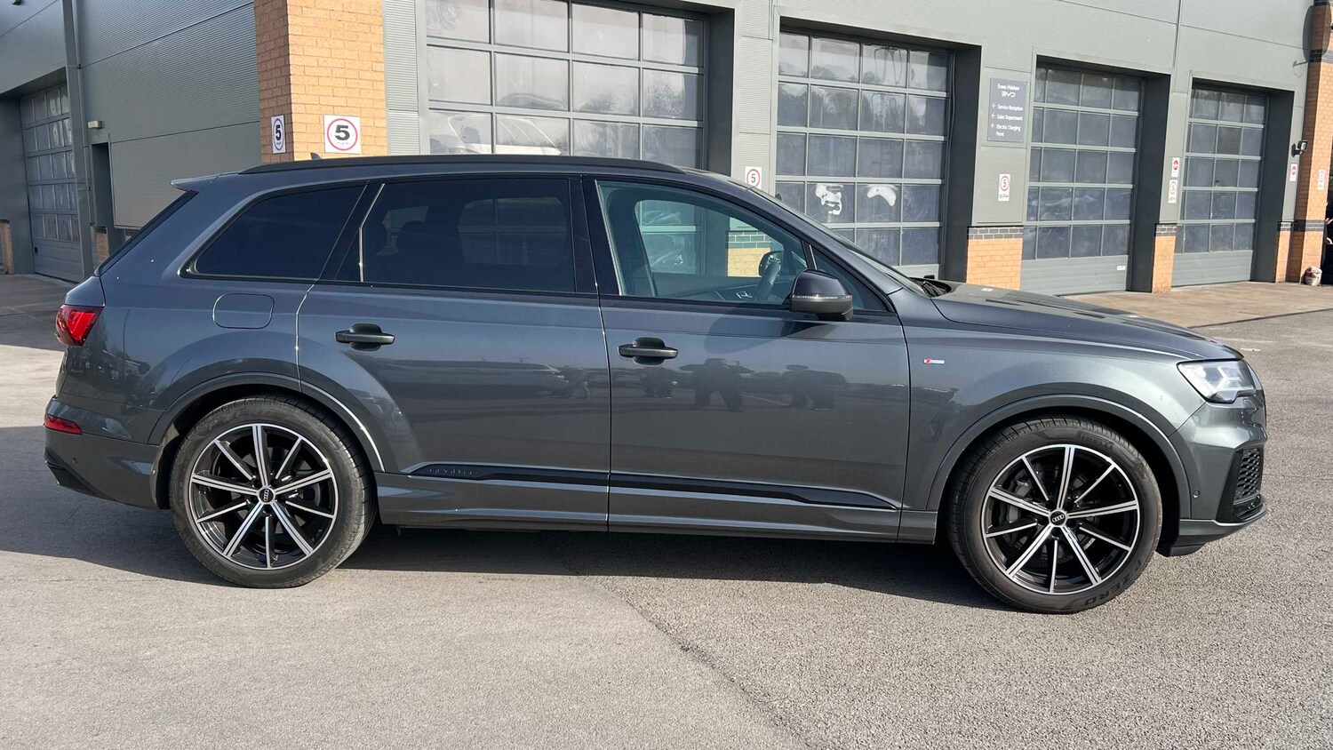 Used Audi Q7 2023 for sale - 78208868: Photo 7