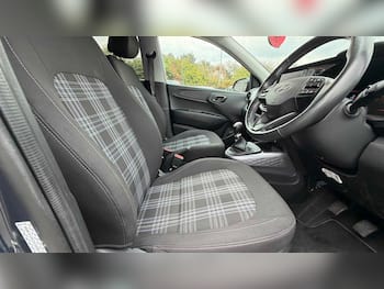 Used Hyundai i10 2024 for sale - 79648640: Photo