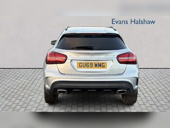 Used Mercedes-Benz GLA 2019 for sale - 77862412: Photo