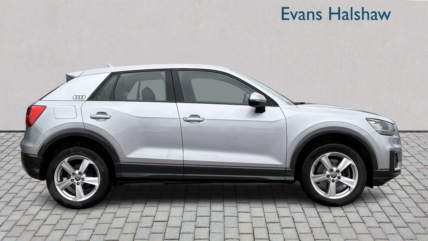 Used Audi Q2 2017 for sale - 77857165: Photo 2