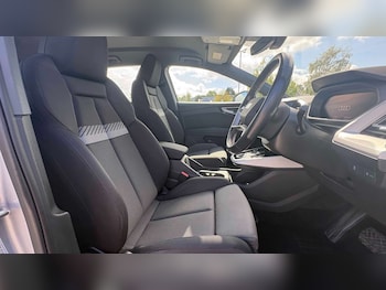 Used Audi Q4 e-tron 2021 for sale - 78550696: Photo