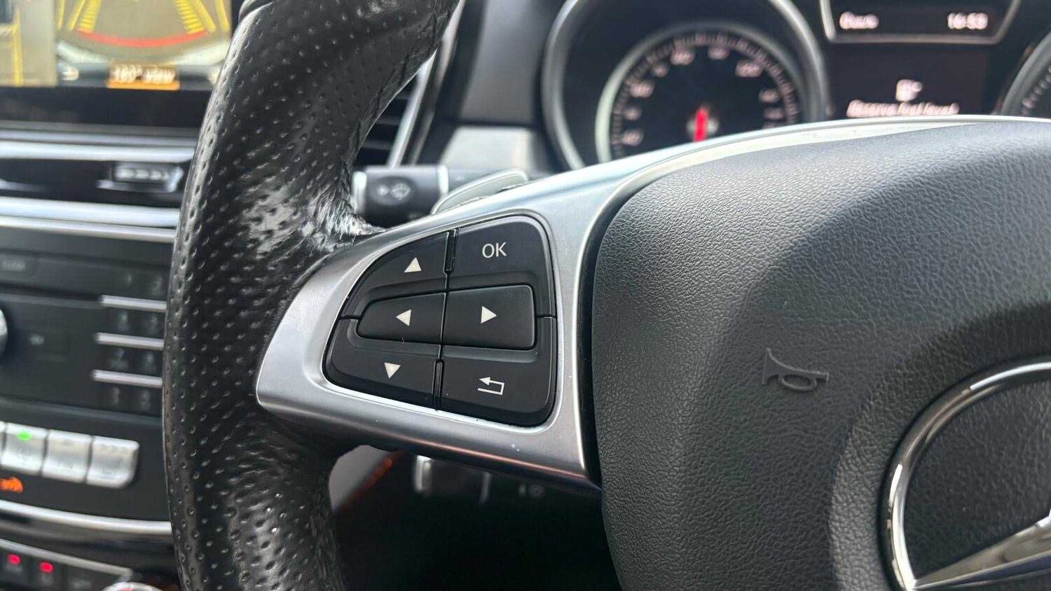 Used Mercedes-Benz GLE 2018 for sale - 77885848: Photo 10