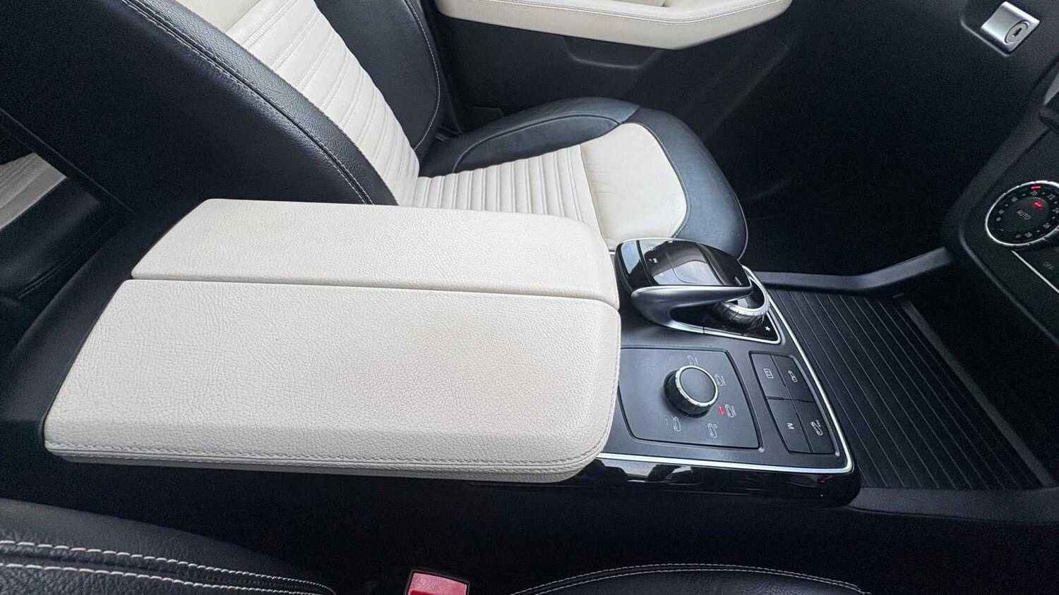 Used Mercedes-Benz GLE 2018 for sale - 77885848: Photo 19