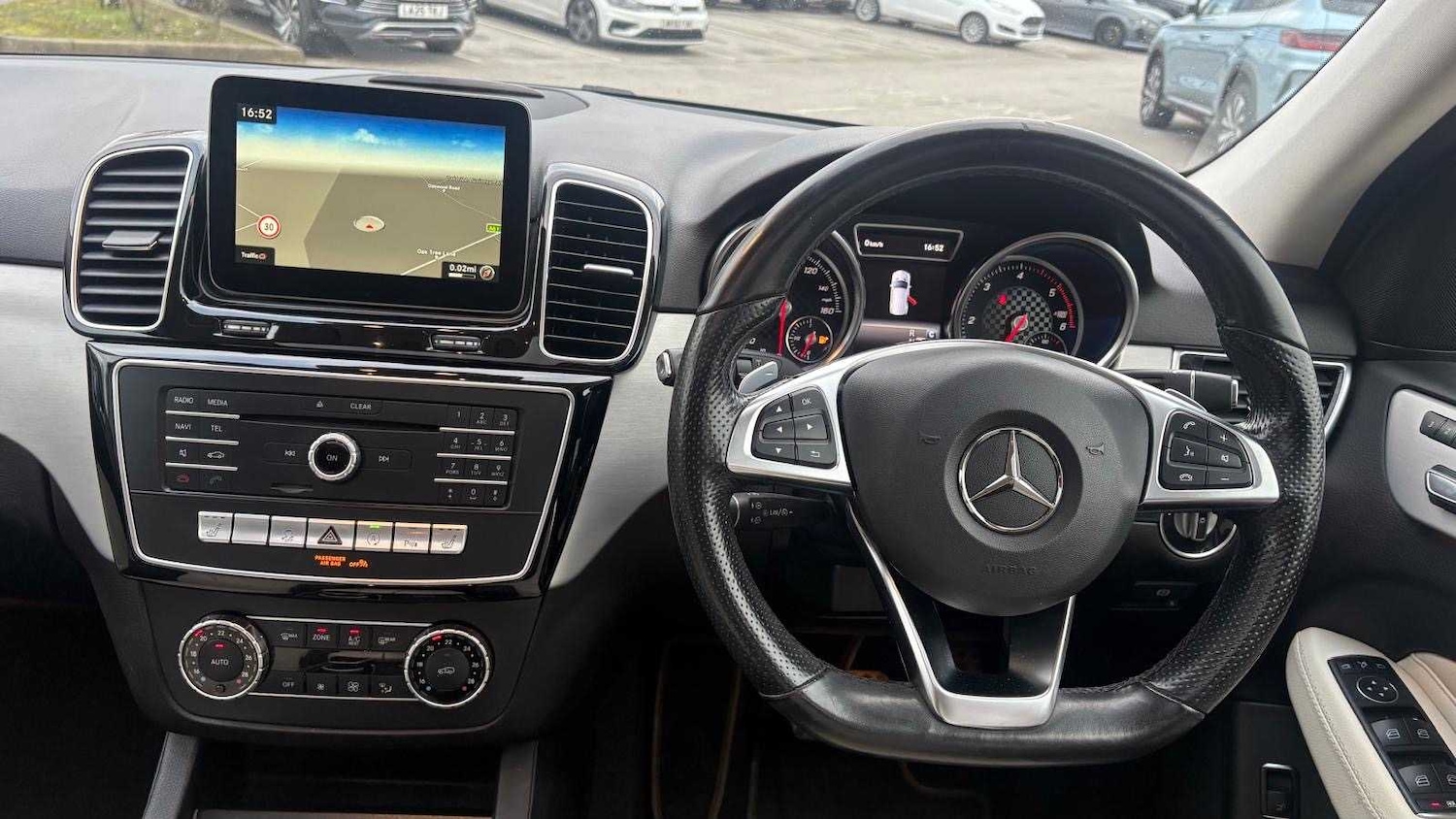 Used Mercedes-Benz GLE 2018 for sale - 77885848: Photo 4
