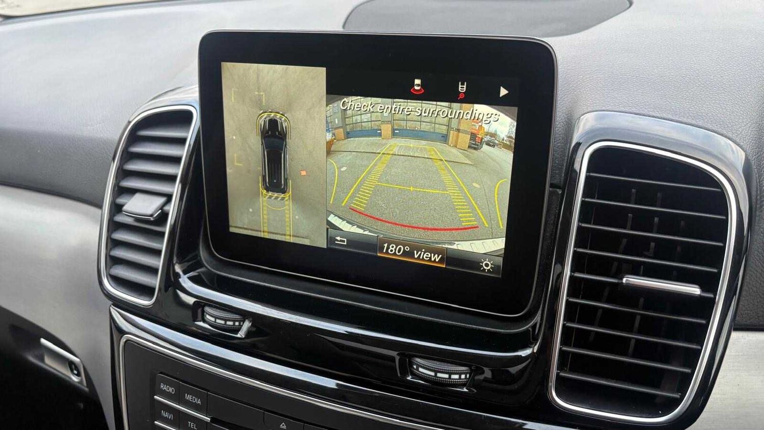 Used Mercedes-Benz GLE 2018 for sale - 77885848: Photo 9