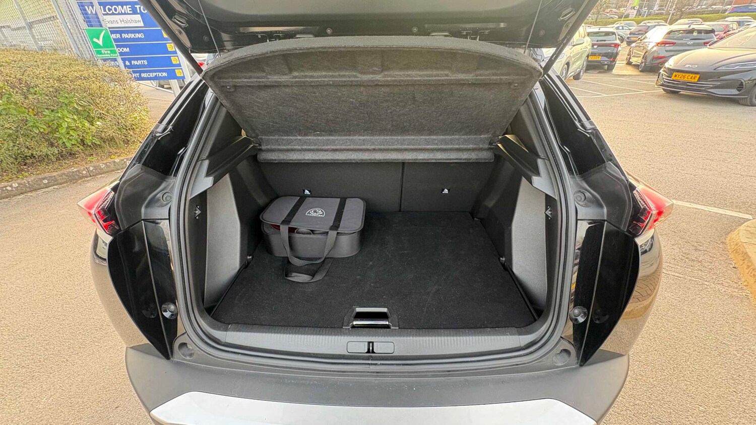 Used Peugeot 2008 2023 for sale - 77857573: Photo 18