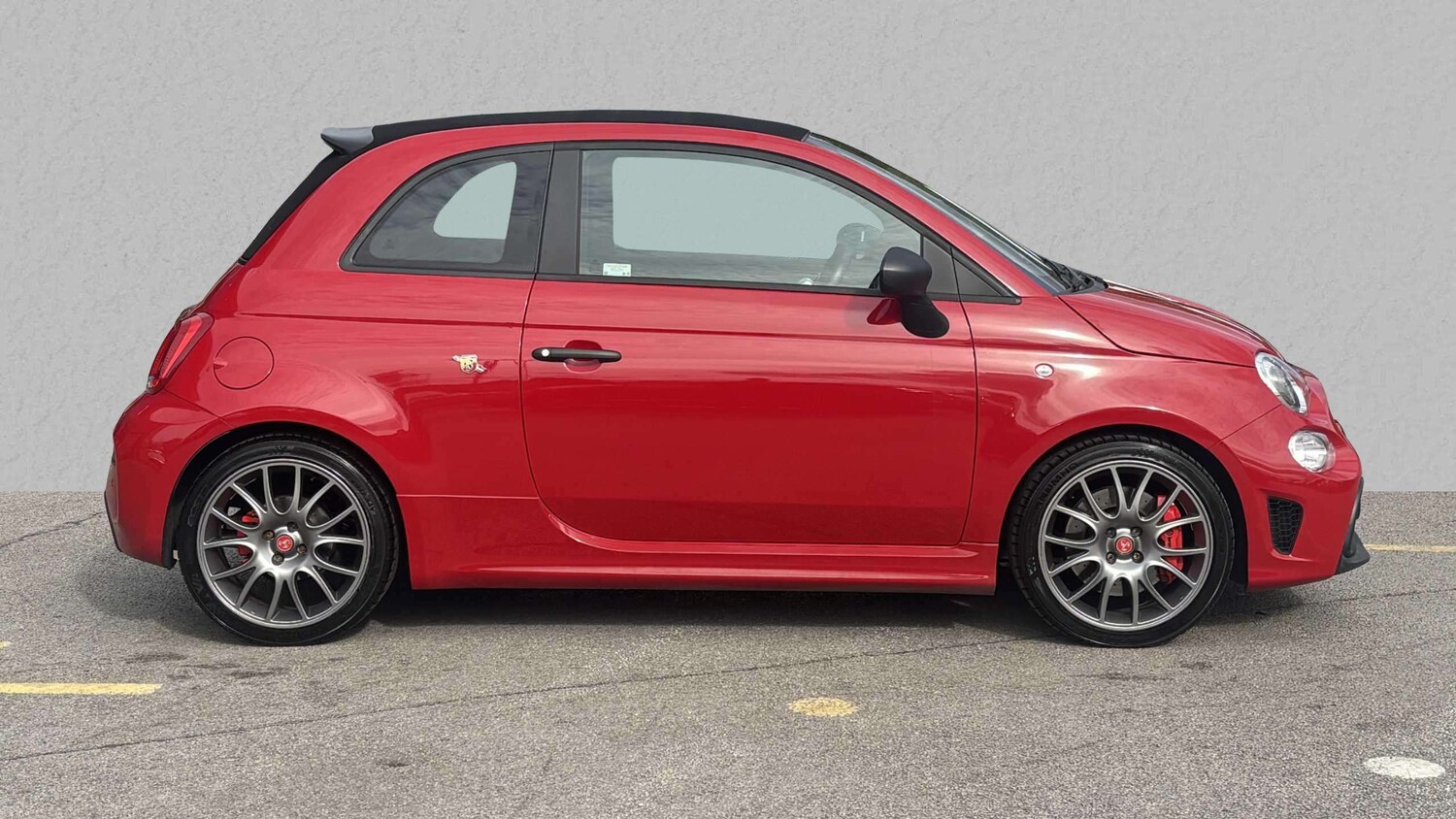 Used Abarth 695 2023 for sale - 77857104: Photo 10