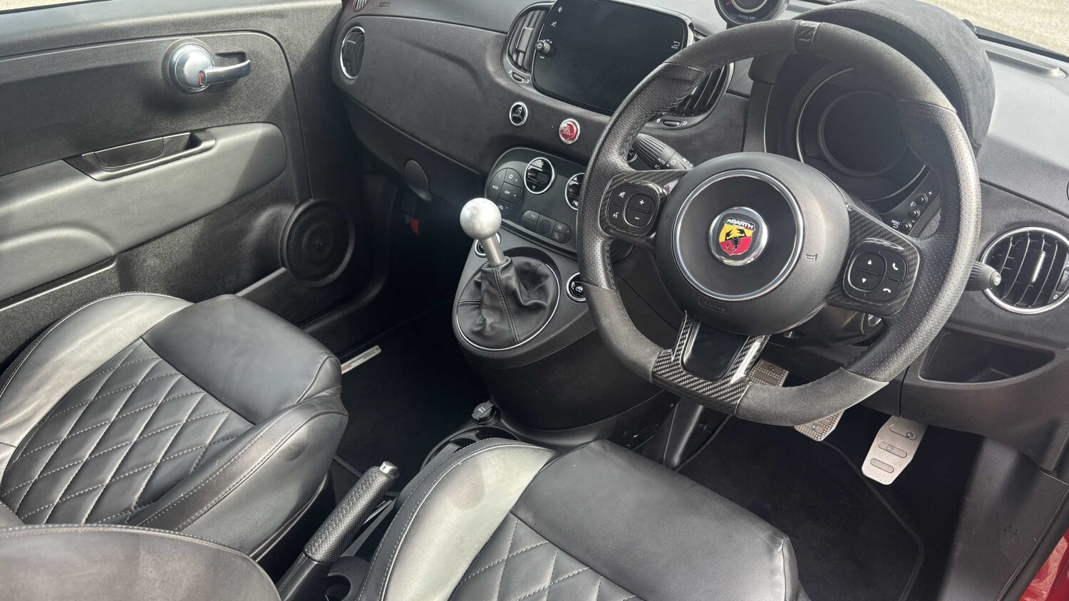 Used Abarth 695 2023 for sale - 77857104: Photo 8
