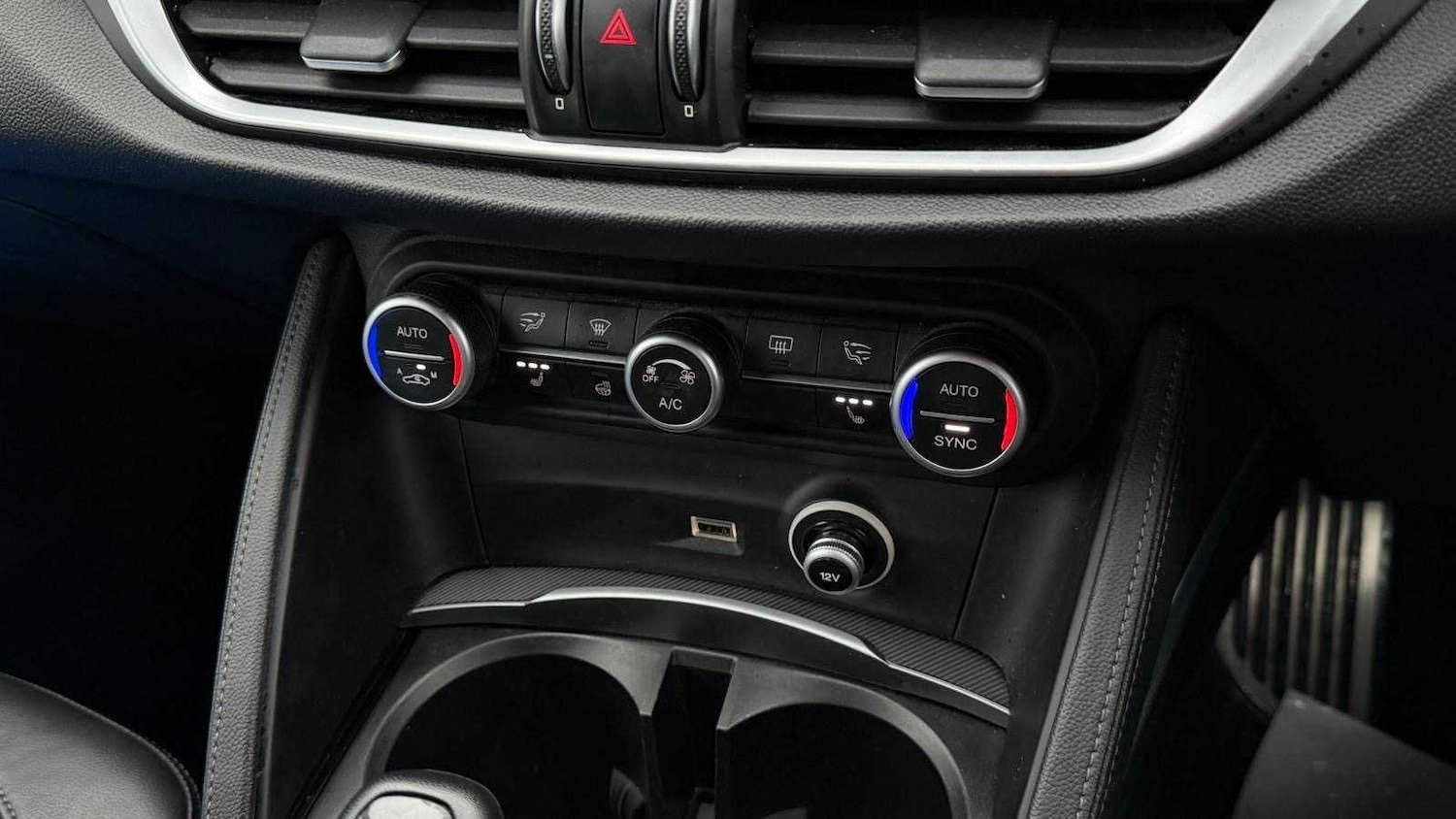 Used Alfa Romeo Stelvio 2019 for sale - 77856415: Photo 15