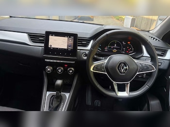 Used Renault Captur 2023 for sale - 79251318: Photo
