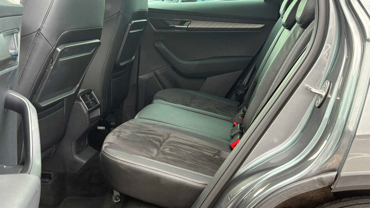 Used Skoda Karoq 2022 for sale - 77885823: Photo 6