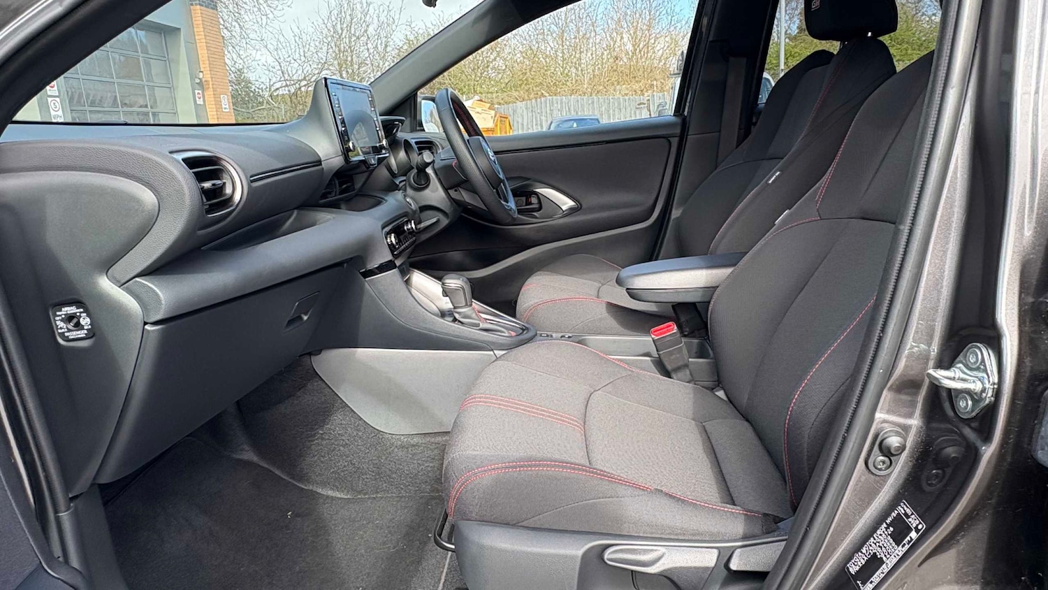 Used Toyota Yaris 2023 for sale - 78076847: Photo 9