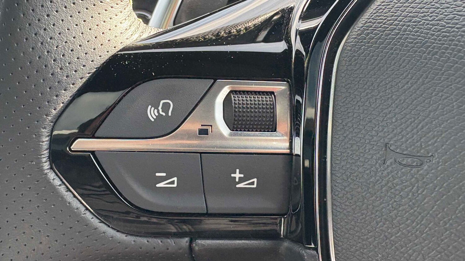 Used Peugeot 208 for sale - 77857076: Photo 18