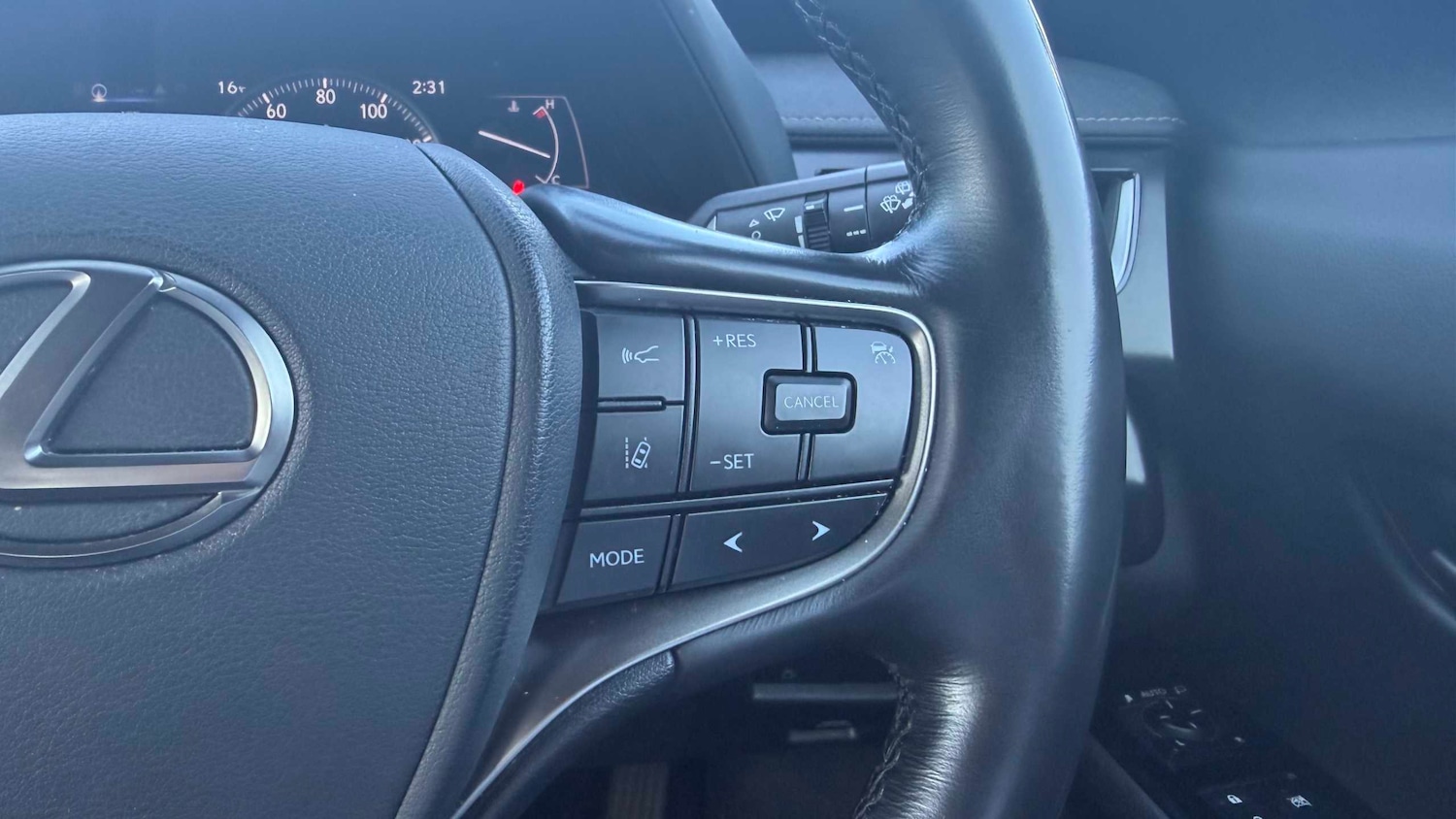 Used Lexus UX 2023 for sale - 77943393: Photo 12