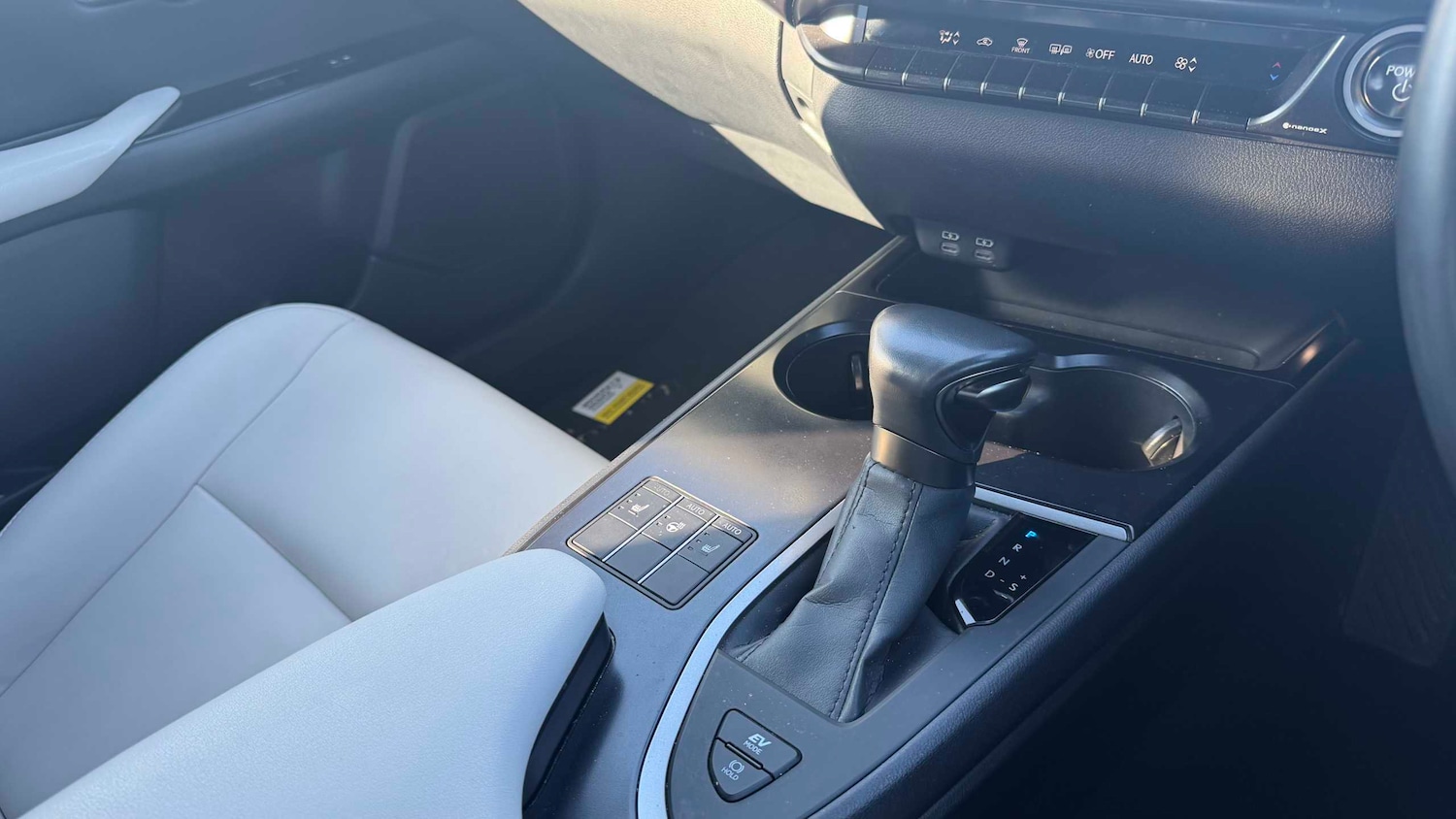 Used Lexus UX 2023 for sale - 77943393: Photo 17