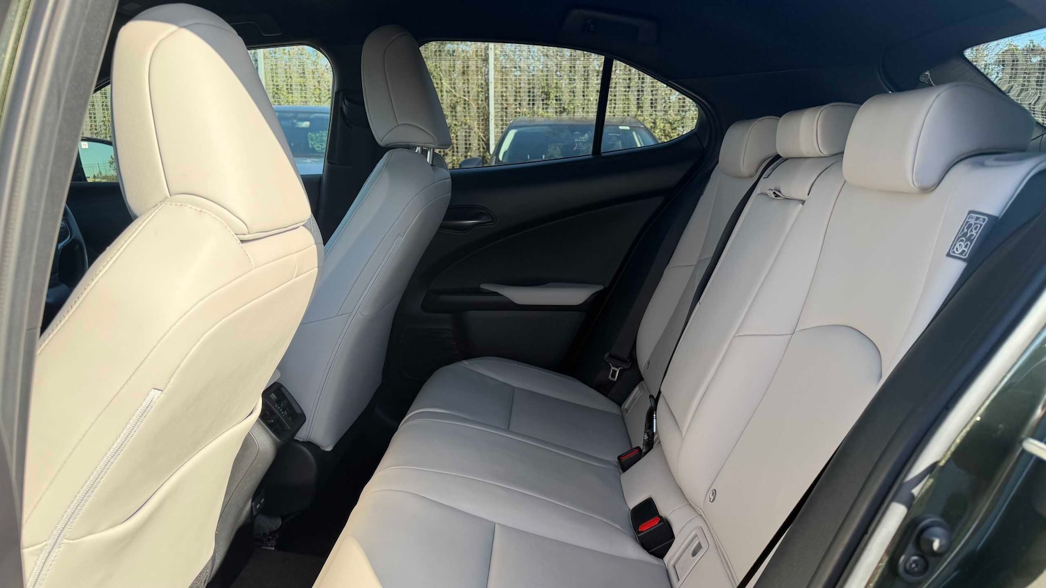 Used Lexus UX 2023 for sale - 77943393: Photo 9