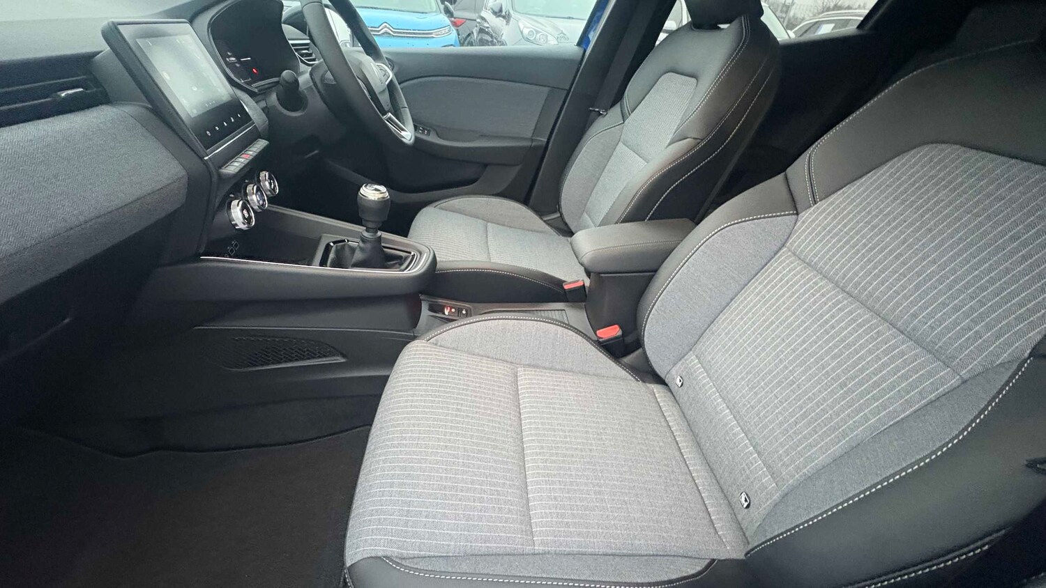 Used Renault Clio 2025 for sale - 77861778: Photo 11