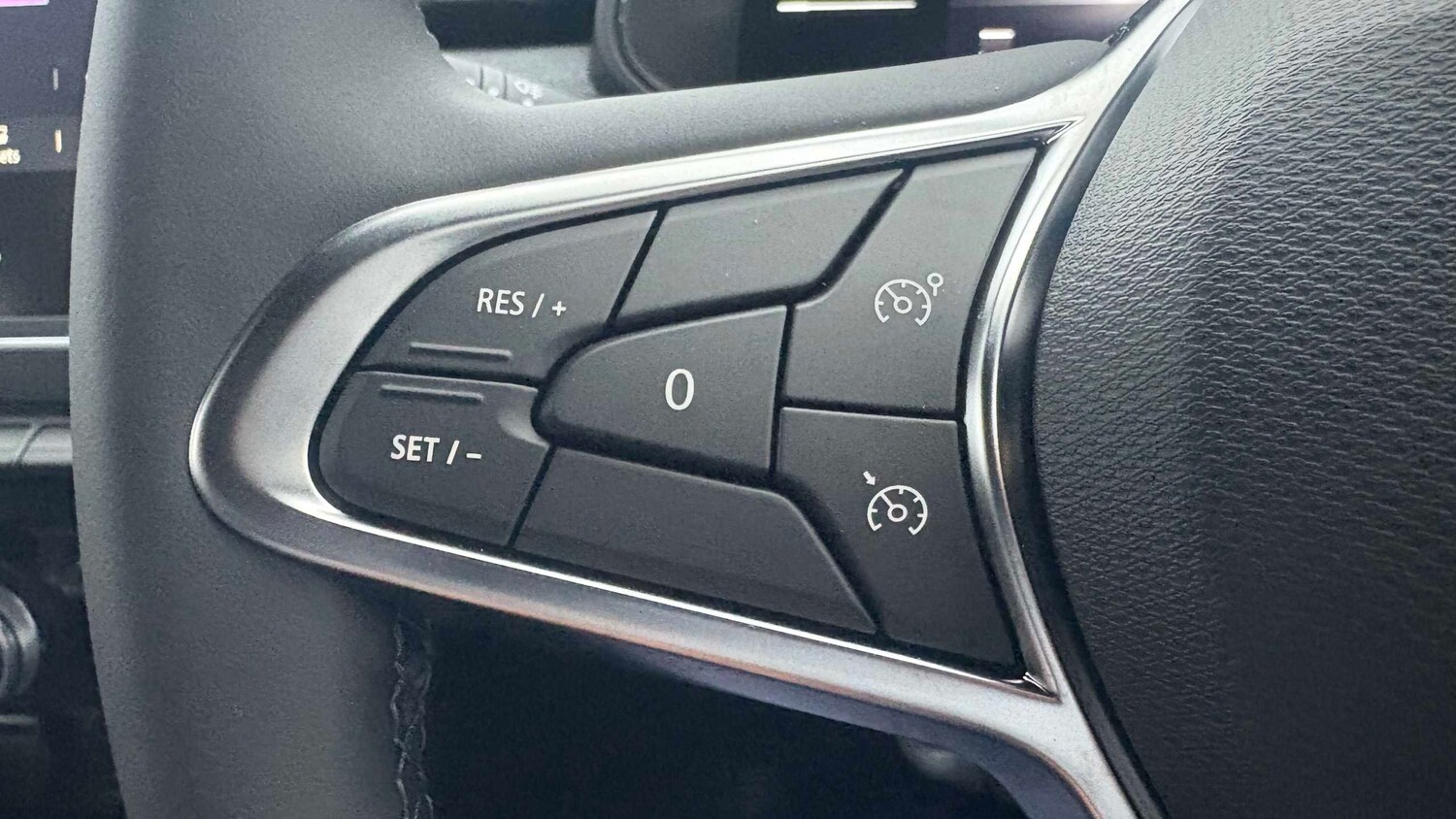 Used Renault Clio 2025 for sale - 77861778: Photo 16