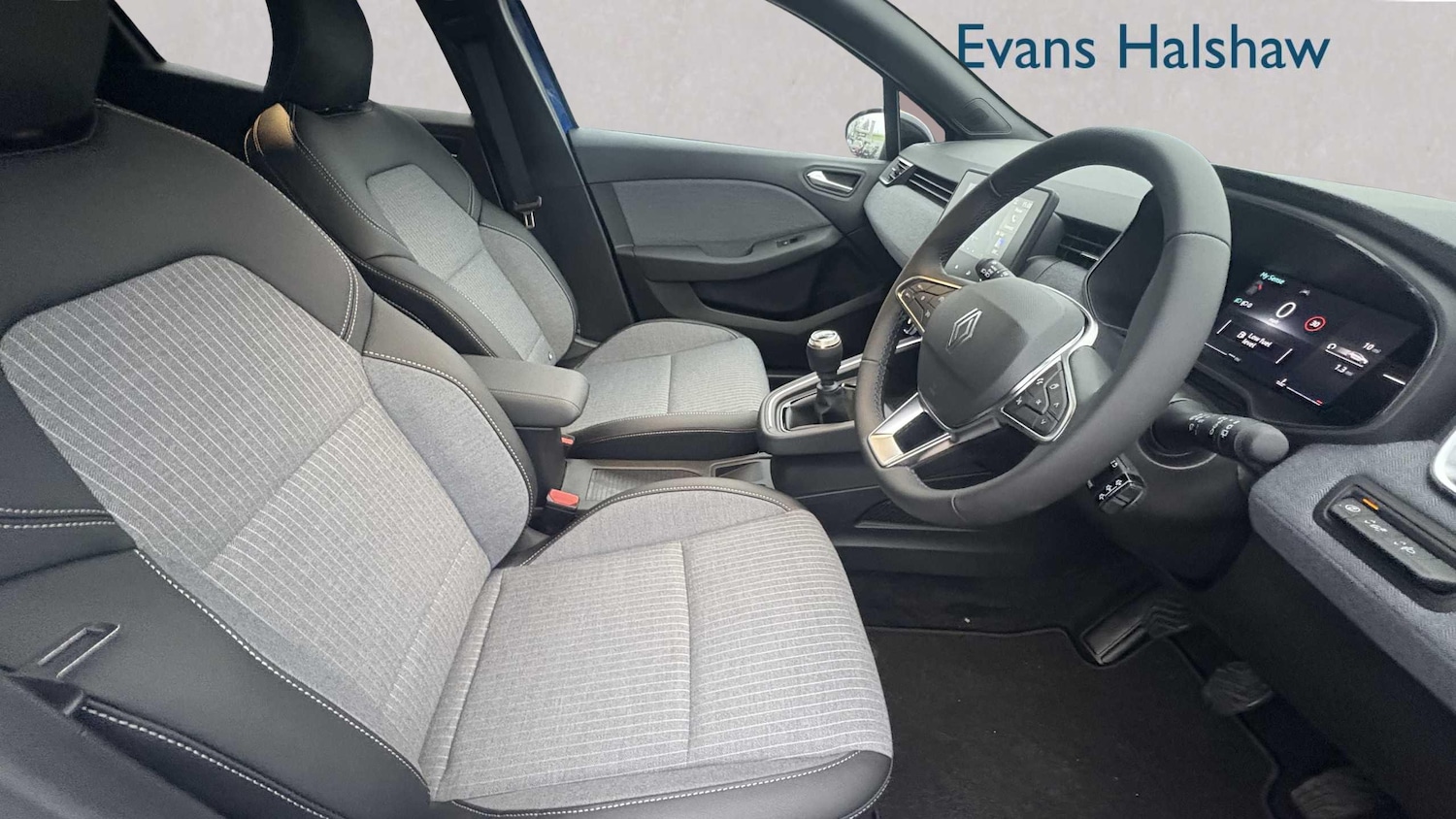 Used Renault Clio 2025 for sale - 77861778: Photo 3