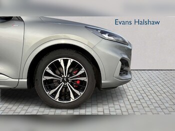 Used Ford Kuga 2023 for sale - 77972827: Photo