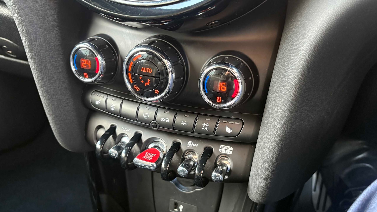 Used MINI Convertible 2021 for sale - 77859011: Photo 11