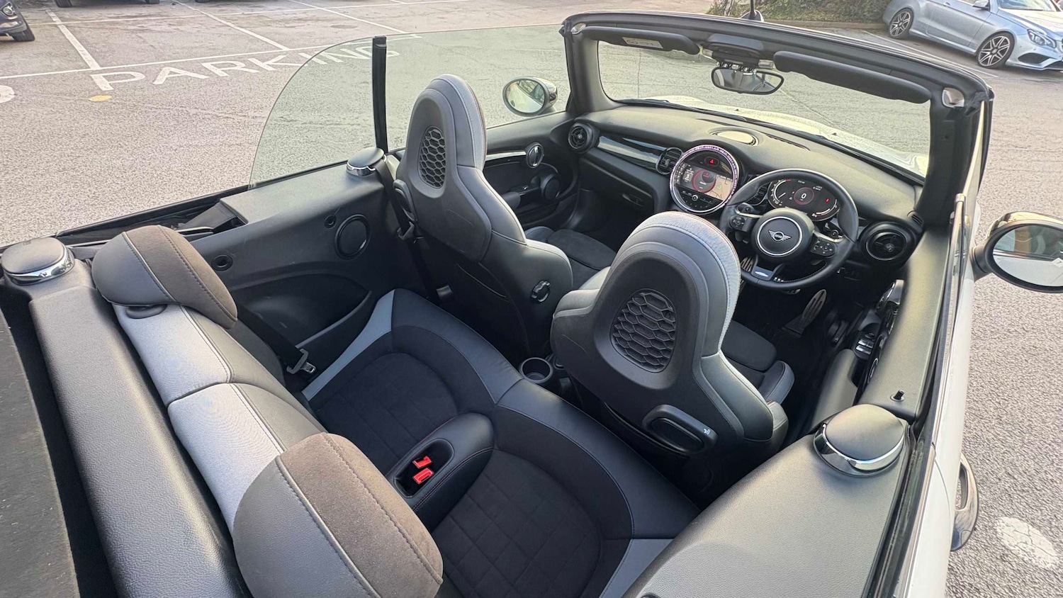 Used MINI Convertible 2021 for sale - 77859011: Photo 13