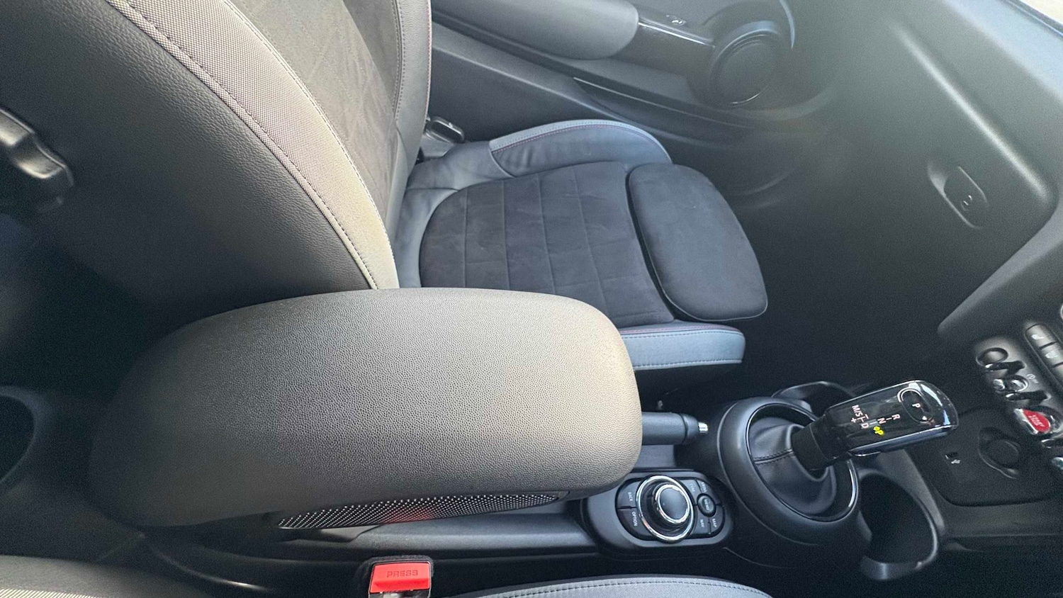 Used MINI Convertible 2021 for sale - 77859011: Photo 18