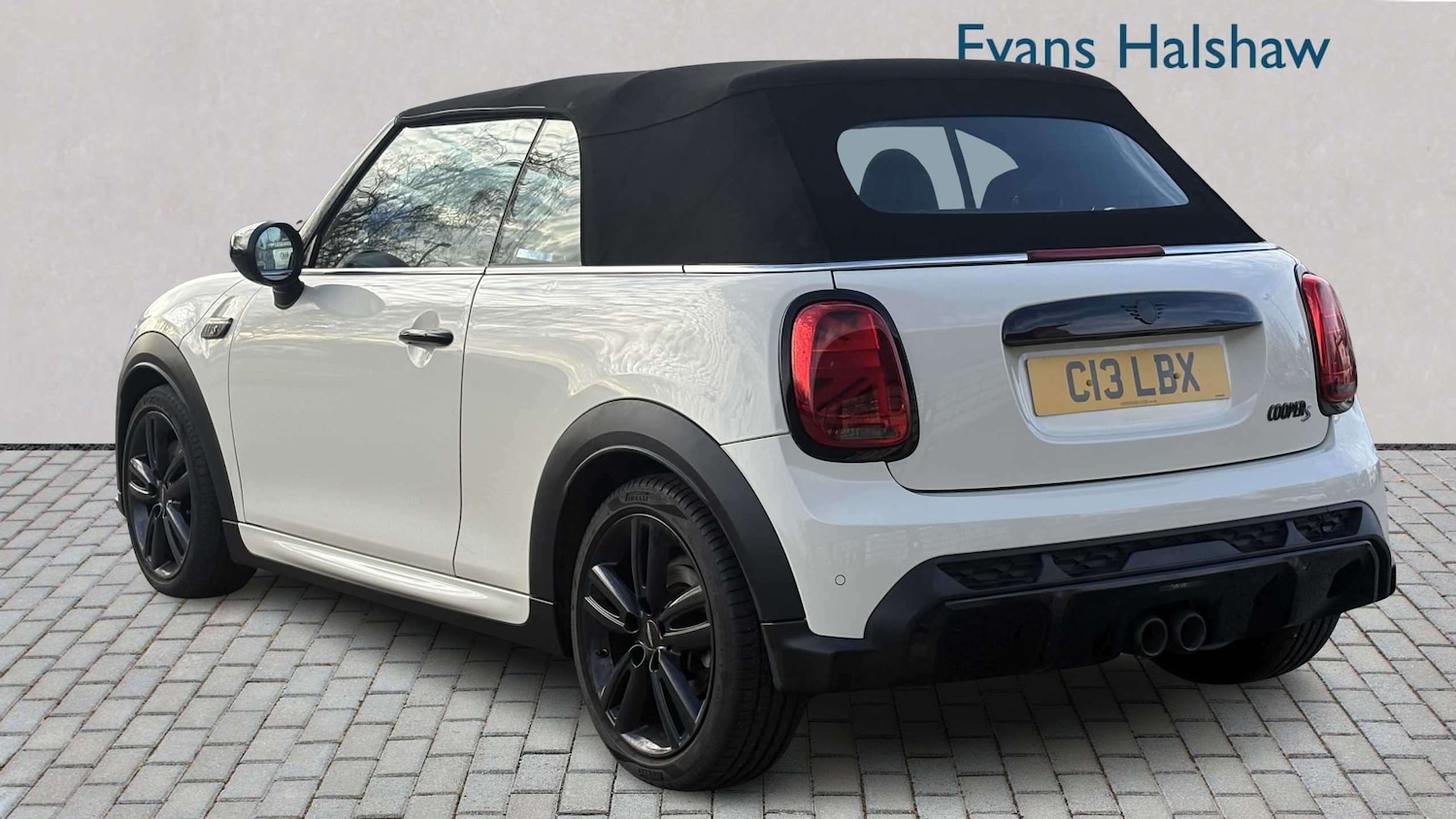 Used MINI Convertible 2021 for sale - 77859011: Photo 2