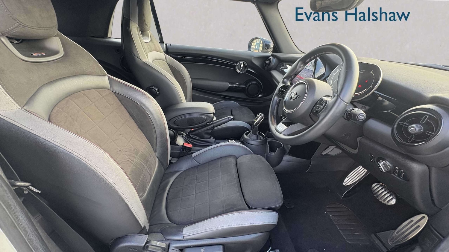 Used MINI Convertible 2021 for sale - 77859011: Photo 3