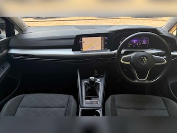 Used Volkswagen Golf 2022 for sale - 79604228: Photo