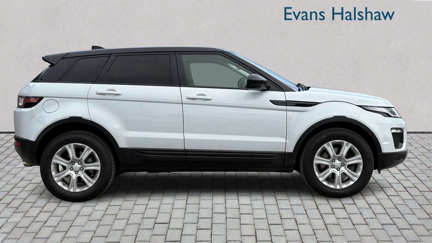 Used Land Rover Range Rover Evoque 2017 for sale - 78129604: Photo 5