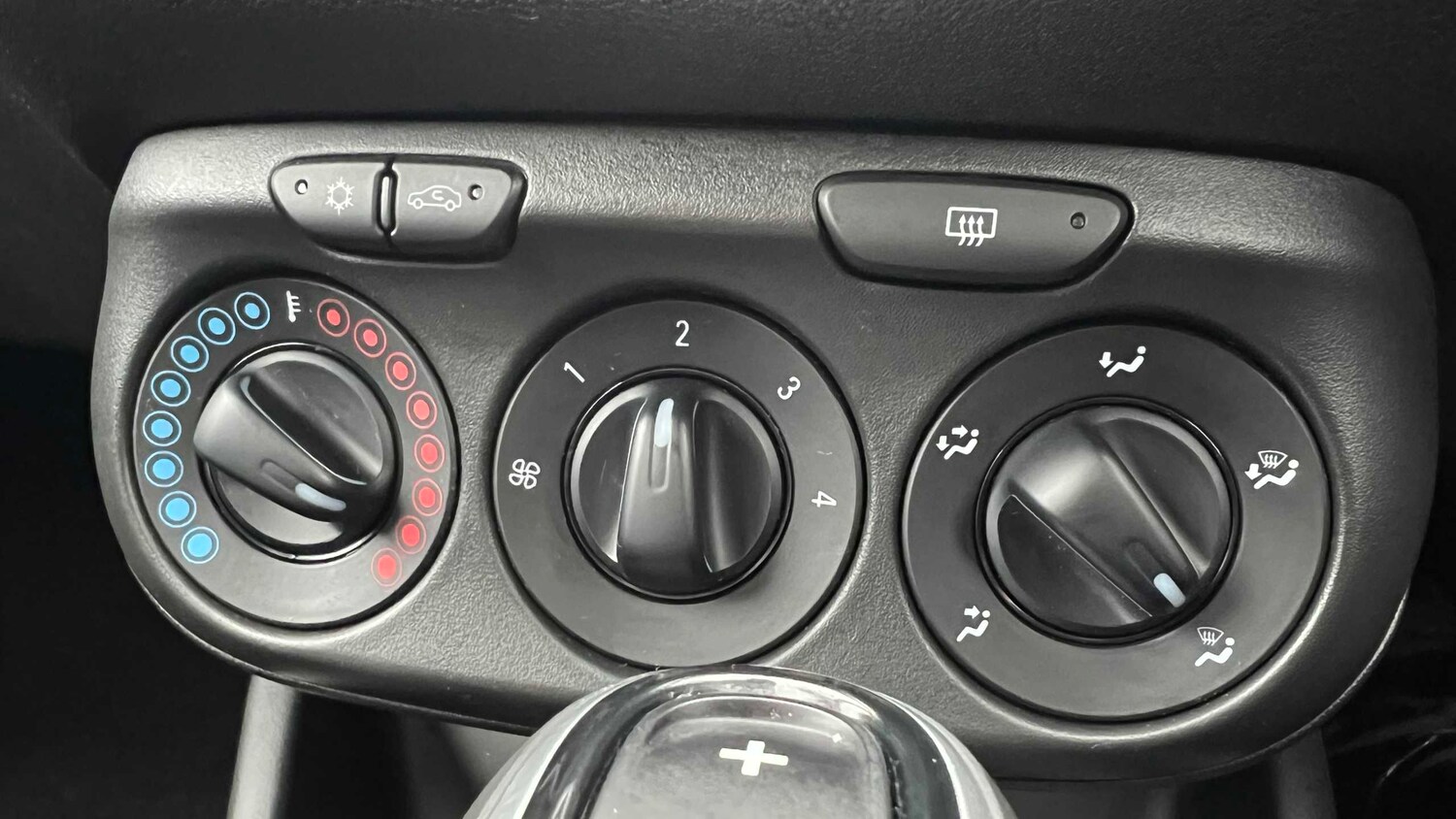 Used Vauxhall Corsa 2018 for sale - 77858750: Photo 23