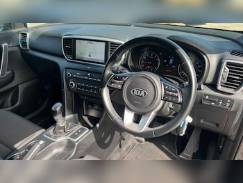 Used Kia Sportage 2021 for sale - 79002332: Photo