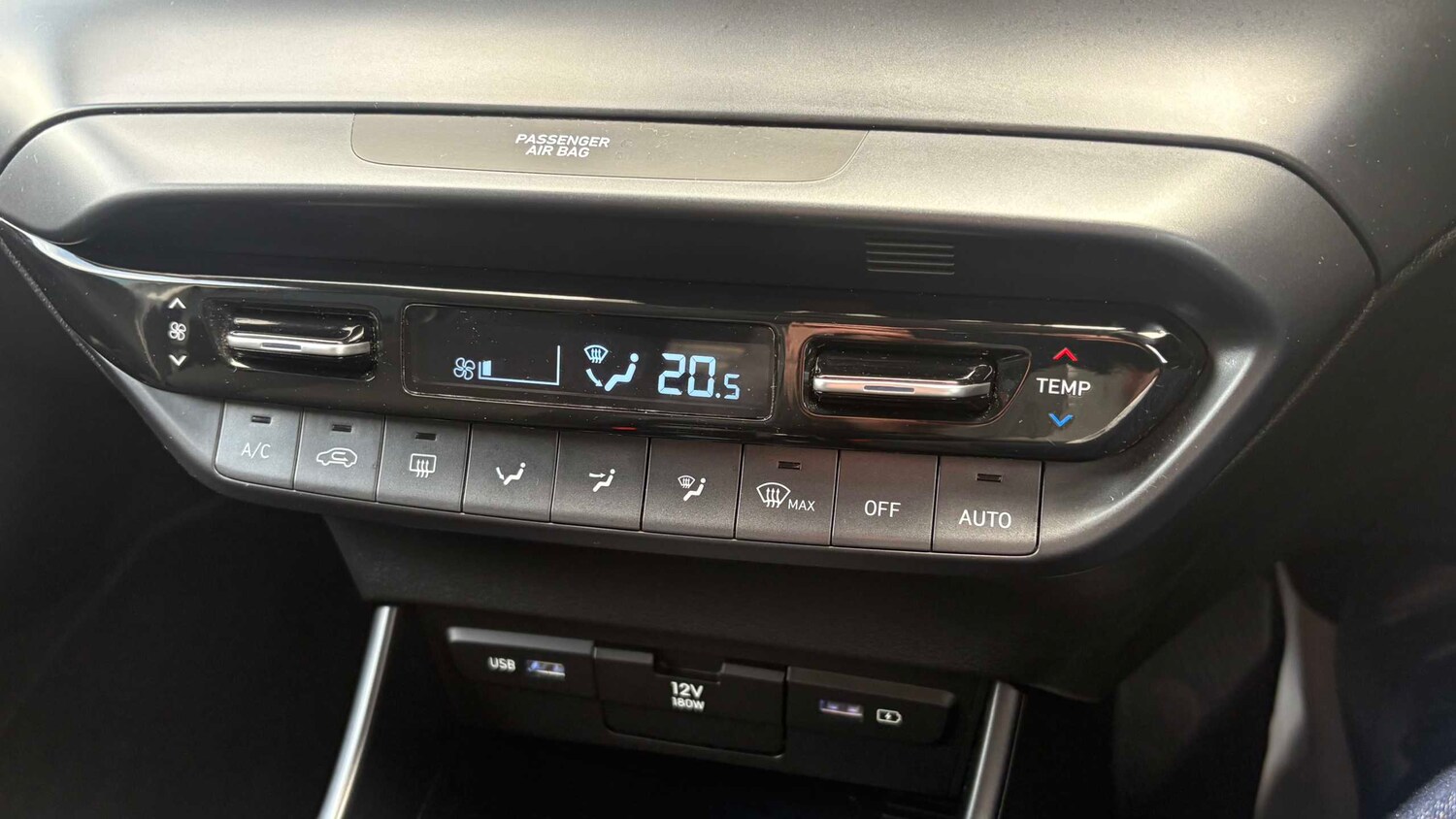 Used Hyundai BAYON for sale - 77860931: Photo 18