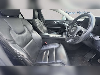 Used Volvo V60 2019 for sale - 77972833: Photo