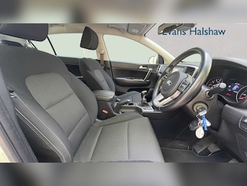 Used Kia Sportage 2018 for sale - 78678745: Photo