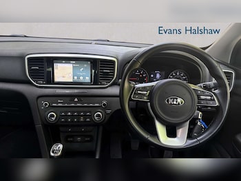 Used Kia Sportage 2018 for sale - 78678745: Photo