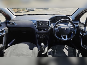 Used Peugeot 208 2016 for sale - 79109428: Photo