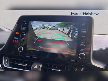 Used Toyota C-HR 2022 for sale - 78419732: Photo