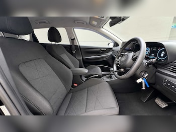 Used Hyundai BAYON 2023 for sale - 79319404: Photo