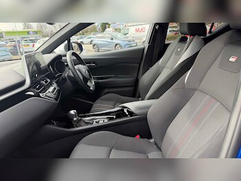 Used Toyota C-HR 2022 for sale - 78550946: Photo