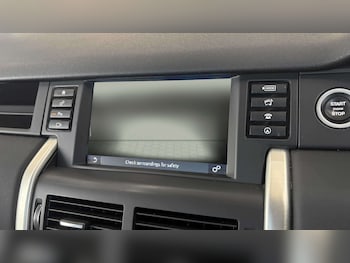 Used Land Rover Discovery Sport 2018 for sale - 78576806: Photo