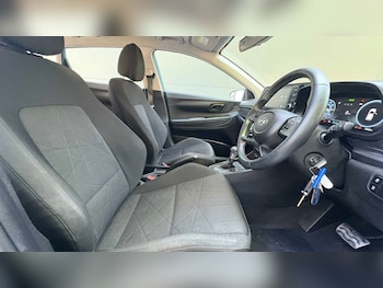 Used Hyundai BAYON 2023 for sale - 79161380: Photo