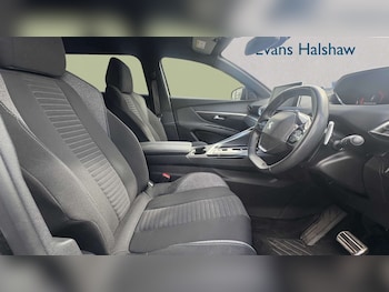 Used Peugeot 5008 2023 for sale - 78564394: Photo