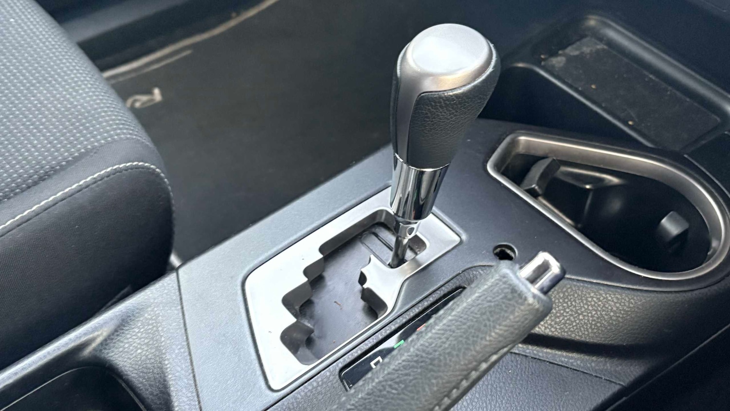 Used Toyota RAV4 2018 for sale - 77972639: Photo 13