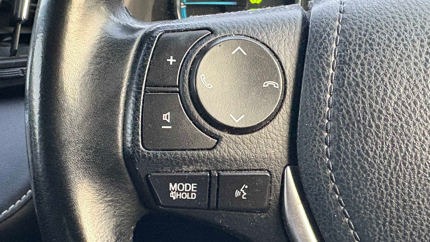 Used Toyota RAV4 2018 for sale - 77972639: Photo 14