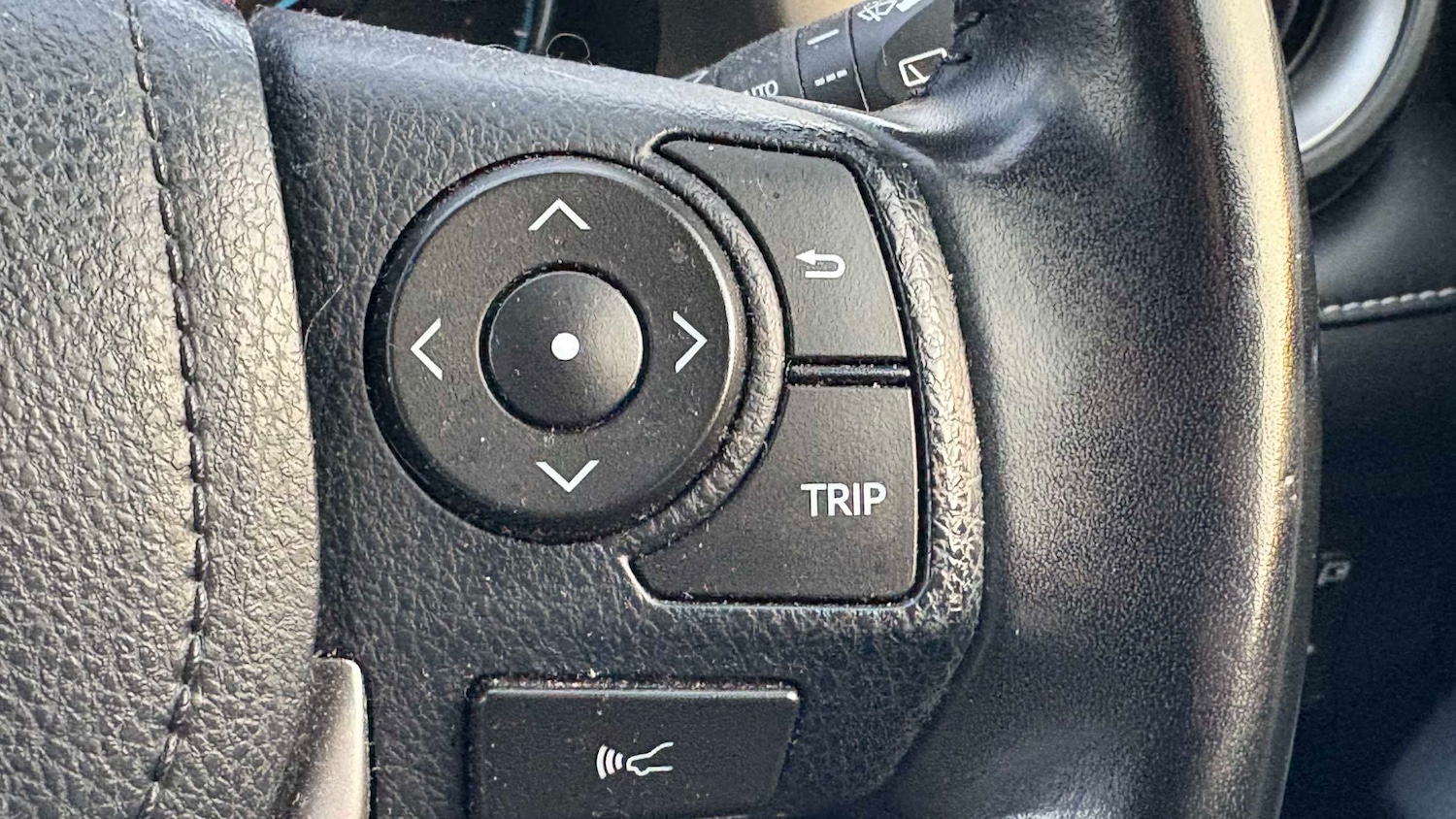 Used Toyota RAV4 2018 for sale - 77972639: Photo 15