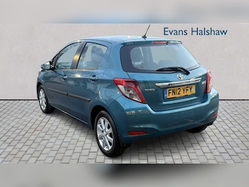 Used Toyota Yaris 2012 for sale - 77859319: Photo