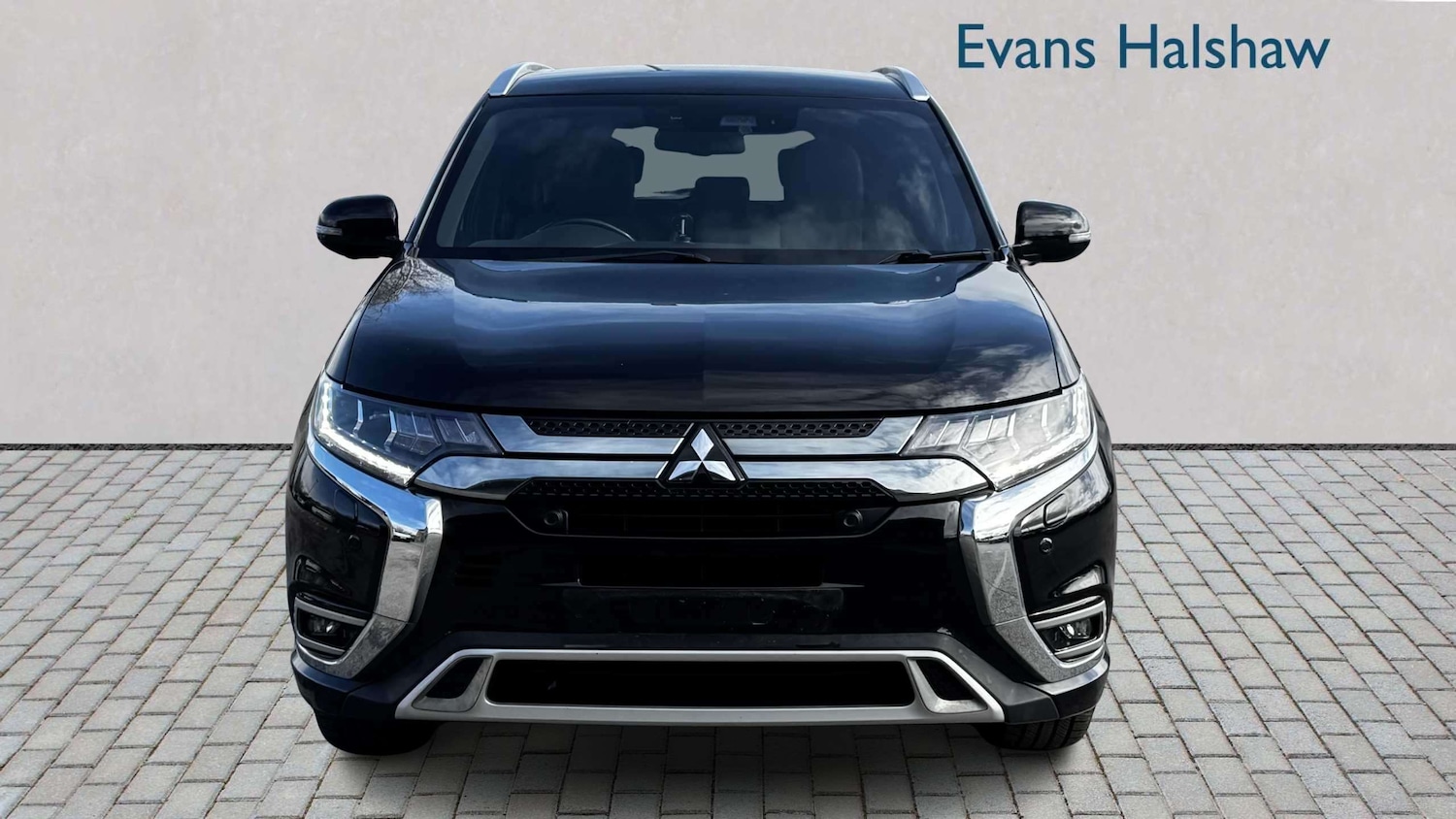 Used Mitsubishi Outlander for sale - 78052368: Photo 2