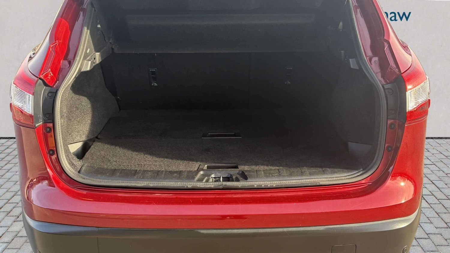 Used Nissan Qashqai 2017 for sale - 77960790: Photo 5